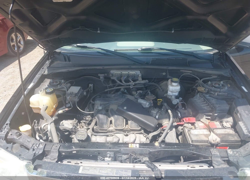 2008 FORD ESCAPE VIN: 1FMCU931X8KD76162