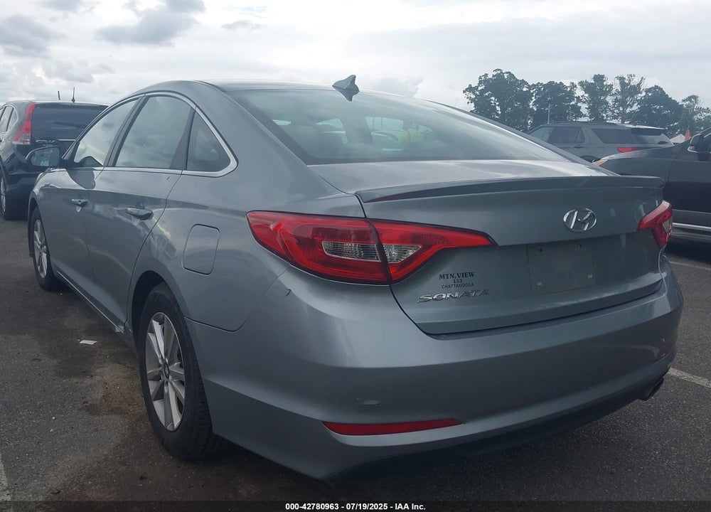 2017 HYUNDAI SONATA VIN: 5NPE24AF2HH566895