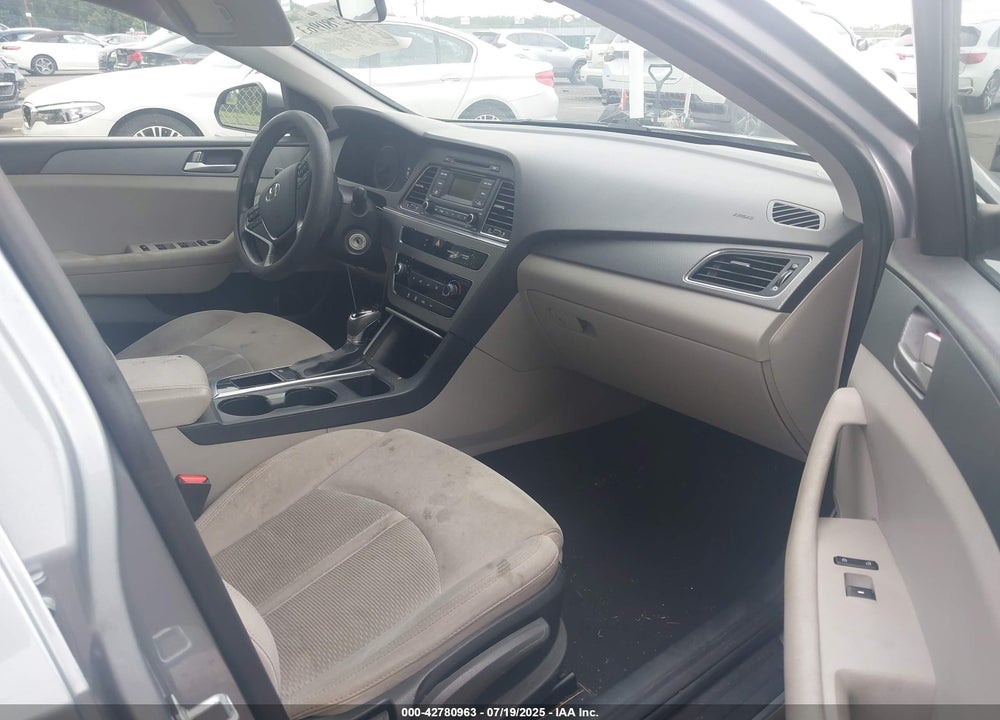 2017 HYUNDAI SONATA VIN: 5NPE24AF2HH566895