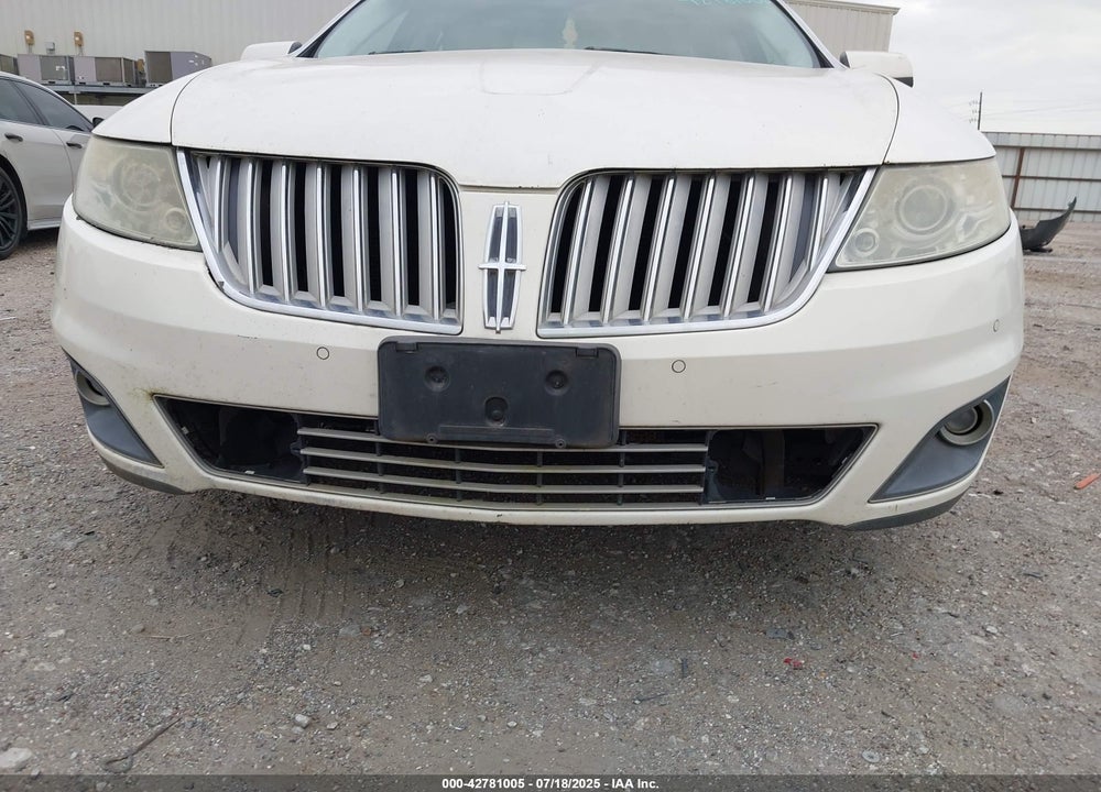 2009 LINCOLN MKS VIN: 1LNHM93R09G601821
