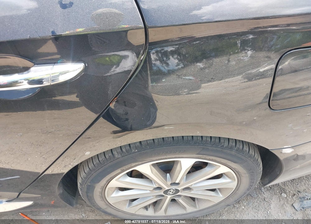 2016 HYUNDAI SONATA VIN: 5NPE34AF3GH283367