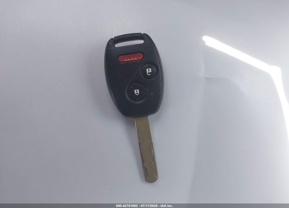 2006 HONDA PILOT LX VIN: 2HKYF18186H562552