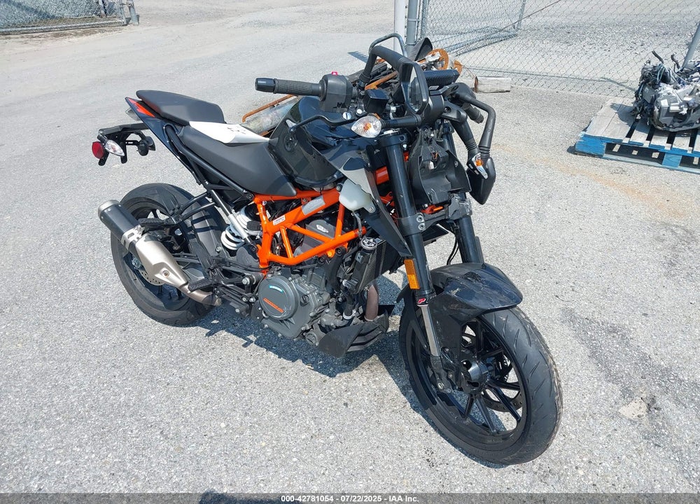 2023 KTM 390 DUKE VIN: MD2JPJ40XPC218241