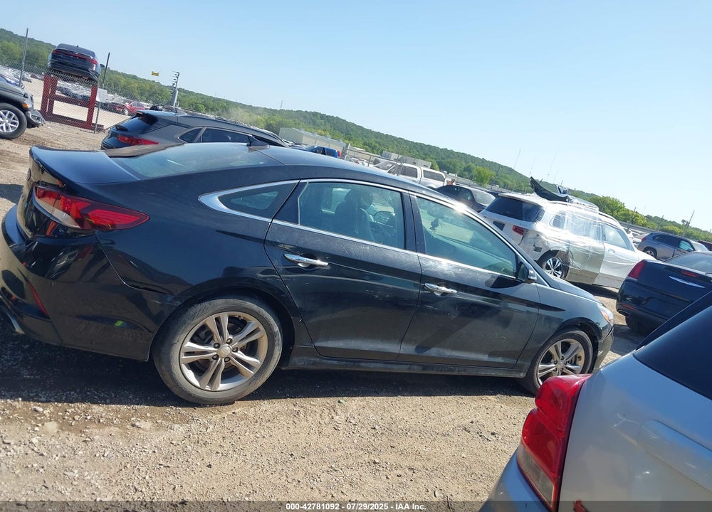 2018 HYUNDAI SONATA VIN: 5NPE34AFXJH705917