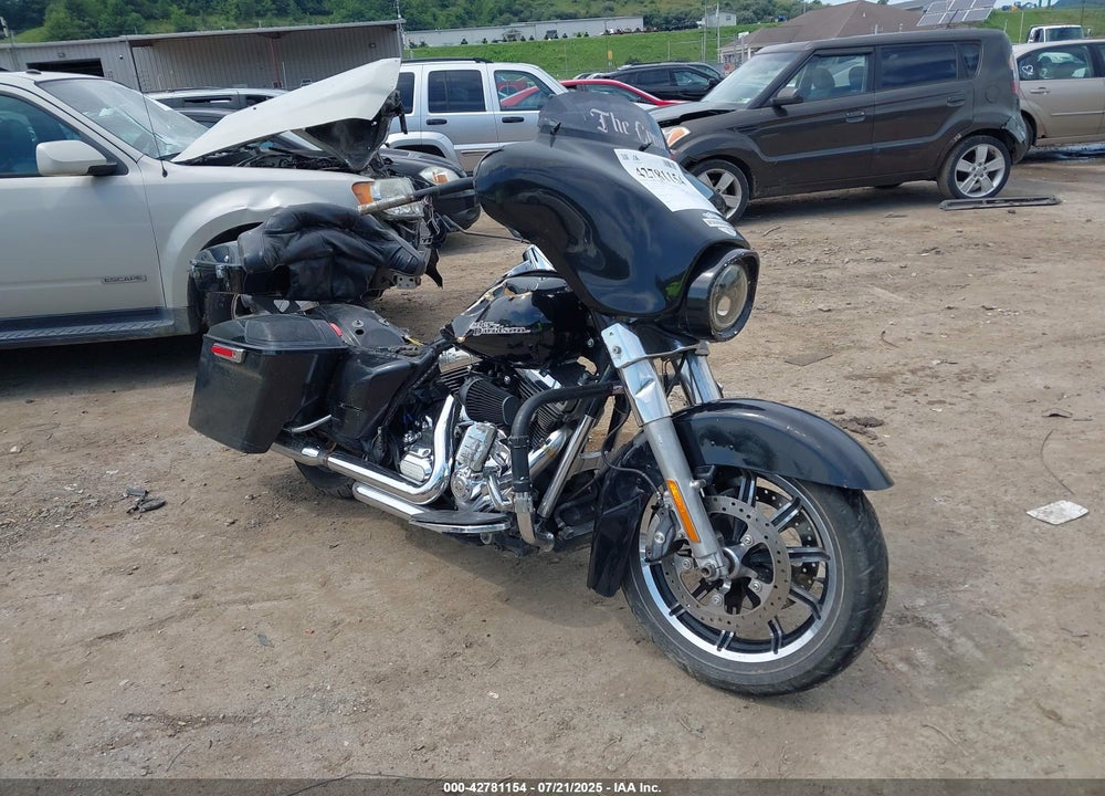 2012 HARLEY-DAVIDSON FLHX STREET GLIDE VIN: 1HD1KBM16CB659561
