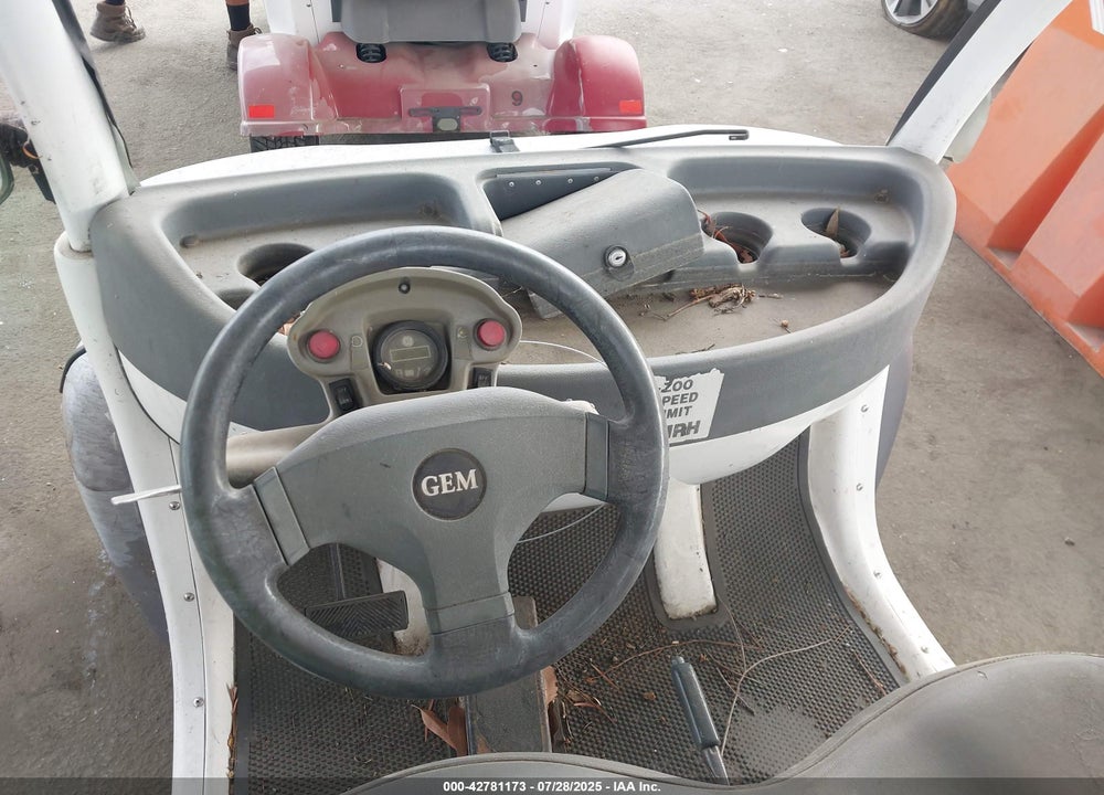 2001 GLOBAL ELECTRIC MOTORS 825 VIN: 5ASAG27401F013958