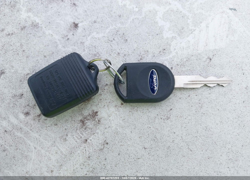 2003 FORD TAURUS SE VIN: 1FAFP53U03A124775