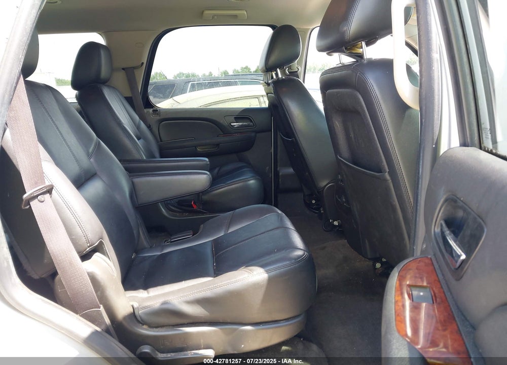 2014 CHEVROLET TAHOE VIN: 1GNSCBE04ER147792