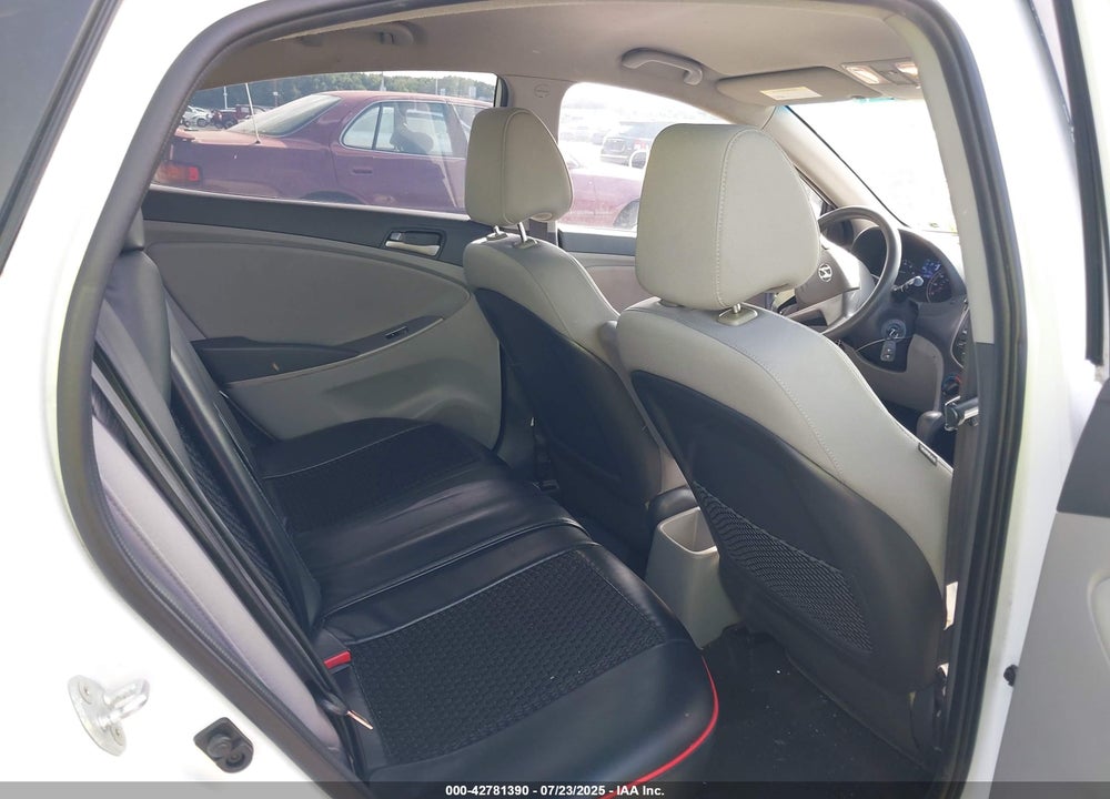 2016 HYUNDAI ACCENT VIN: KMHCT4AE0GU011469