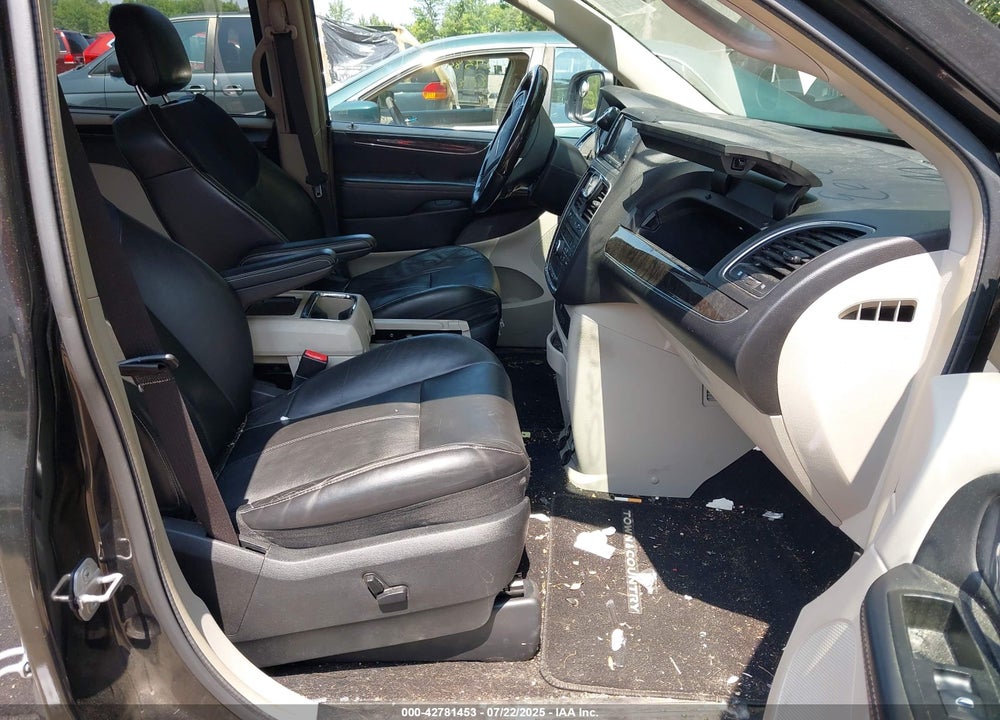 2015 CHRYSLER TOWN & COUNTRY LIMITED PLATINUM VIN: 2C4RC1GG2FR506273