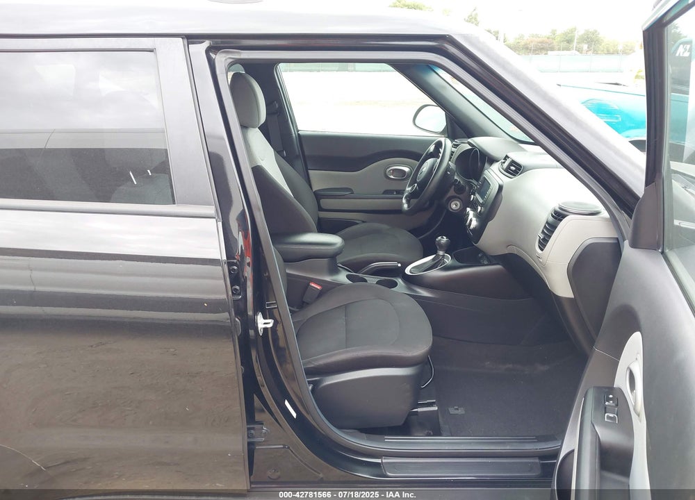2017 KIA SOUL VIN: KNDJN2A25H7453700