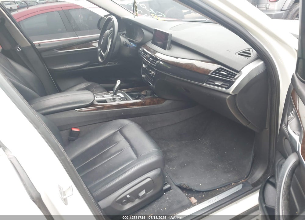 2015 BMW X5 VIN: 5UXKR0C55F0K68443