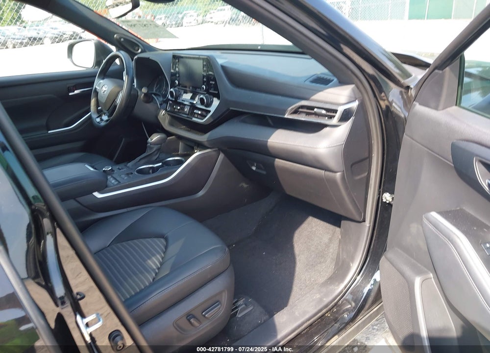2021 TOYOTA HIGHLANDER VIN: 5TDJZRBH4MS150763
