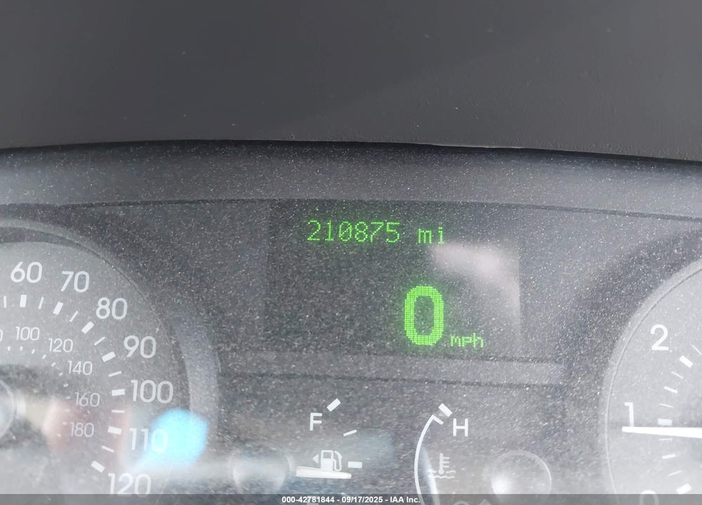 2009 MERCURY GRAND MARQUIS VIN: 2MEHM75V89X620113