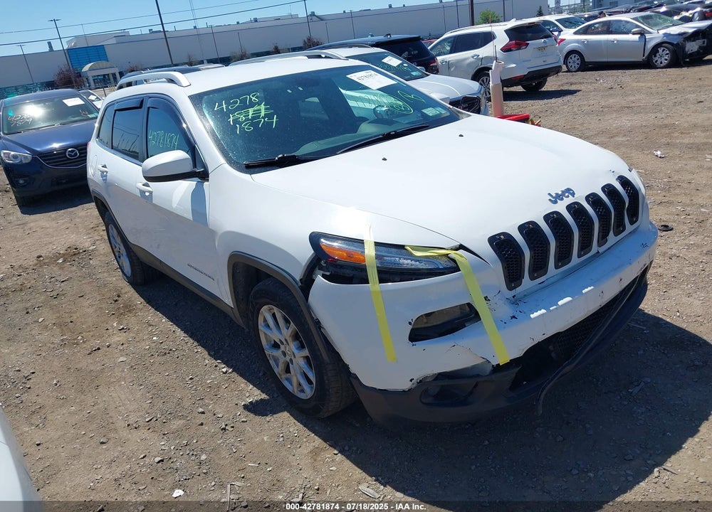 2016 JEEP CHEROKEE LATITUDE VIN: 1C4PJMCBXGW221323