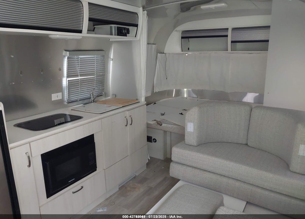2023 AIRSTREAM OTHER VIN: 1STVMAF17PJ567991