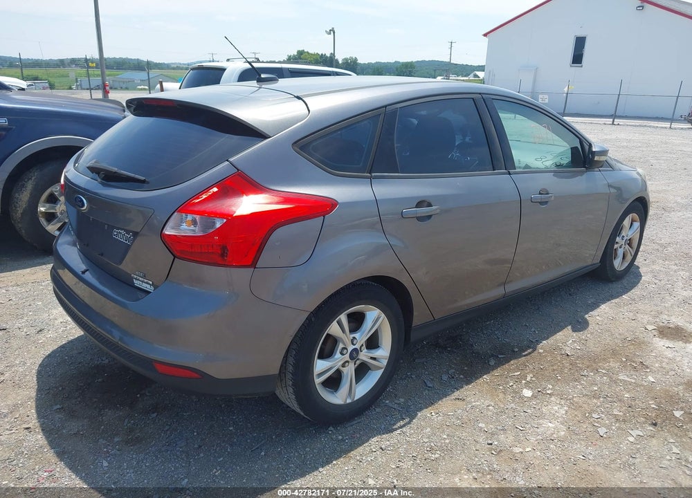2014 FORD FOCUS VIN: 1FADP3K21EL186558