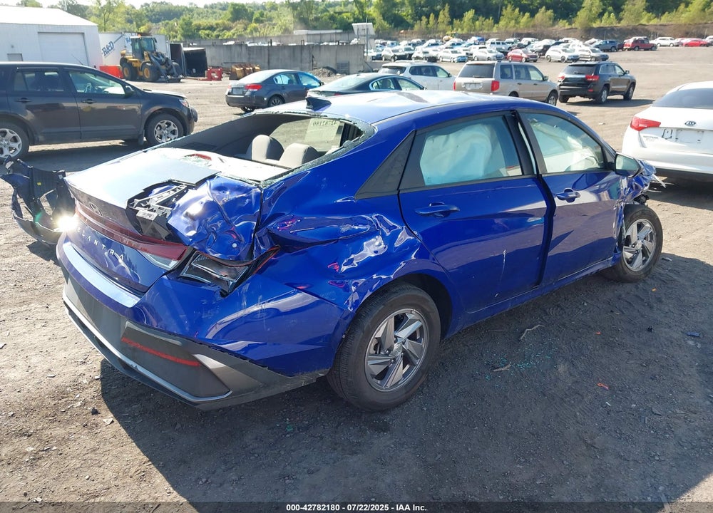 2024 HYUNDAI ELANTRA VIN: KMHLL4DG1RU821452