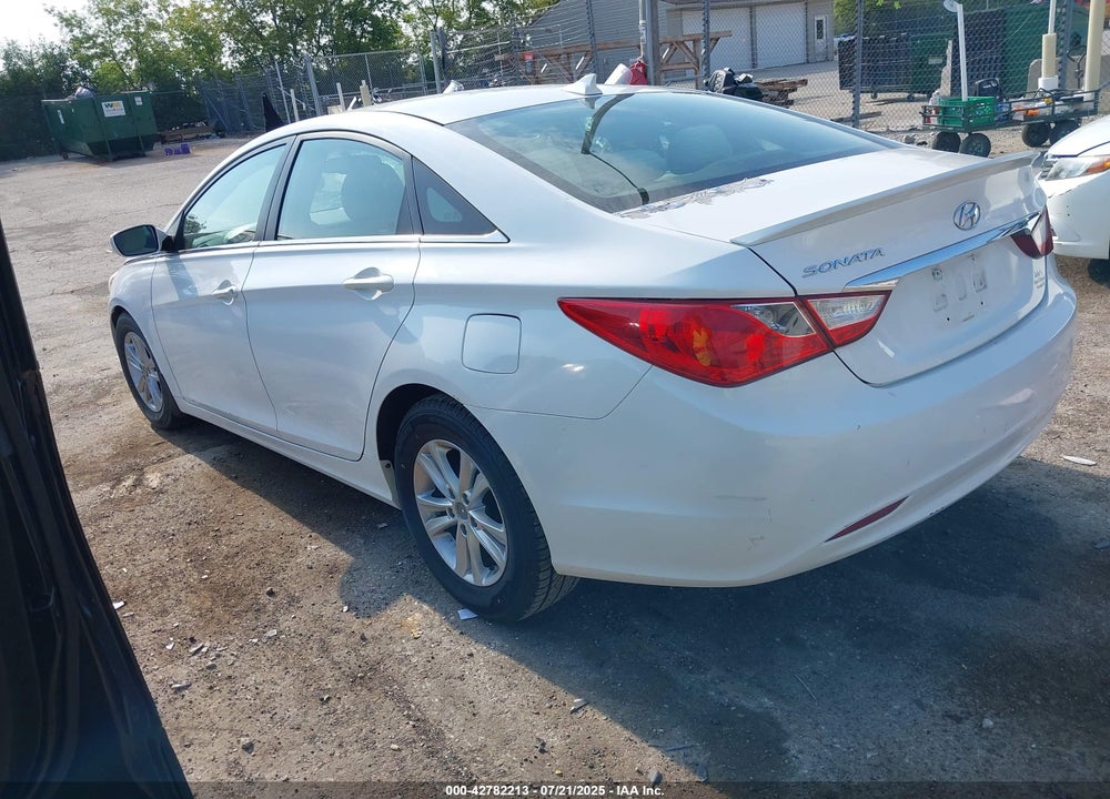 2013 HYUNDAI SONATA VIN: 5NPEB4AC6DH737065