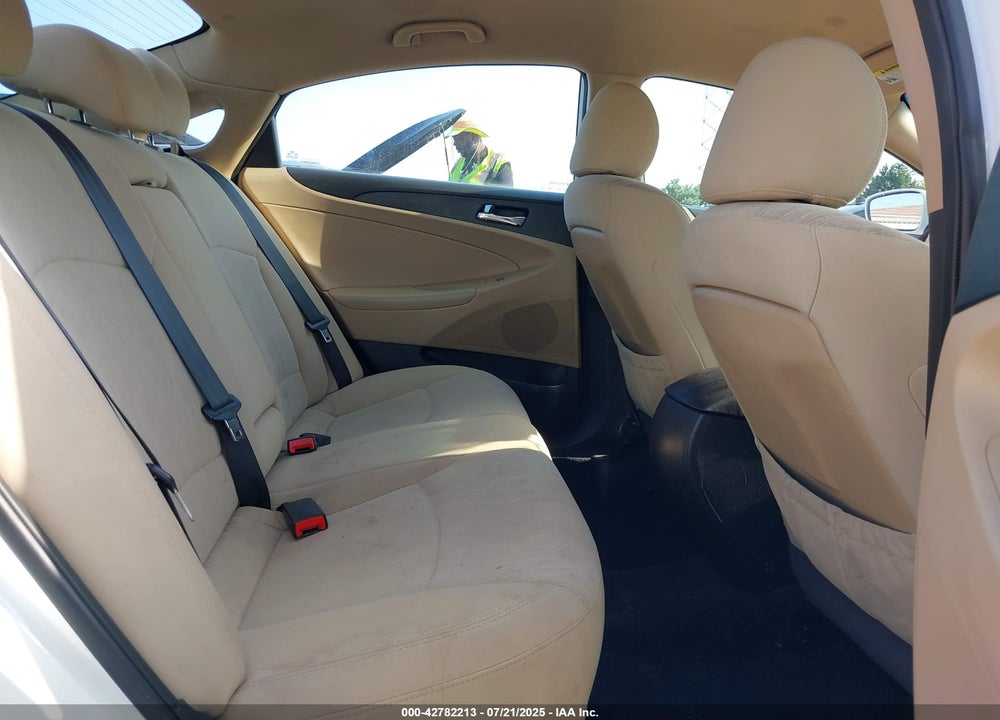 2013 HYUNDAI SONATA VIN: 5NPEB4AC6DH737065