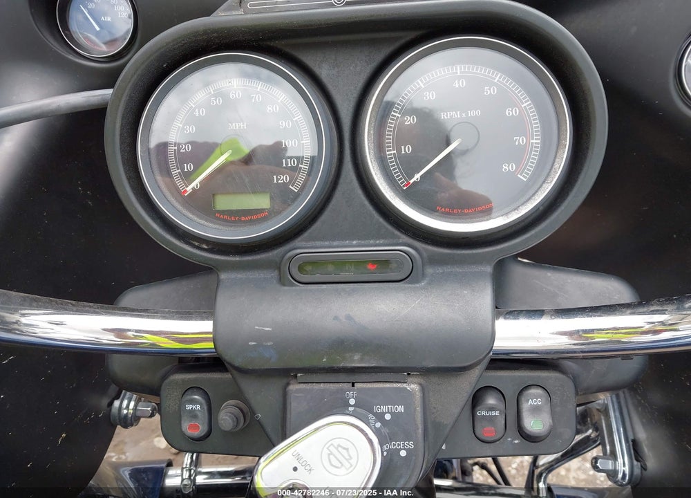 2012 HARLEY-DAVIDSON FLTRU ROAD GLIDE ULTRA VIN: 1HD1KGM15CB662240