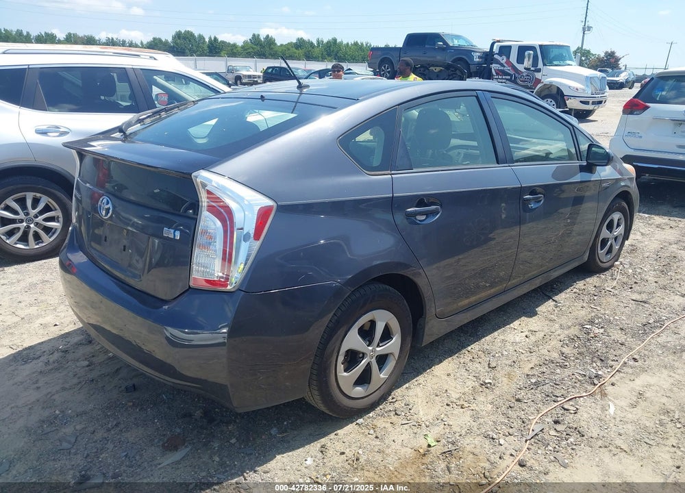 2015 TOYOTA PRIUS VIN: JTDKN3DU8F1870333