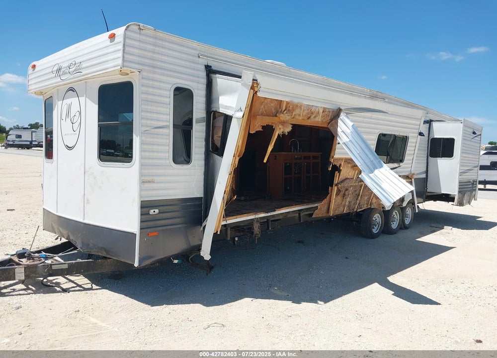 2015 CROSSROADS M 40 VIN: 5CZ200R37F1123970