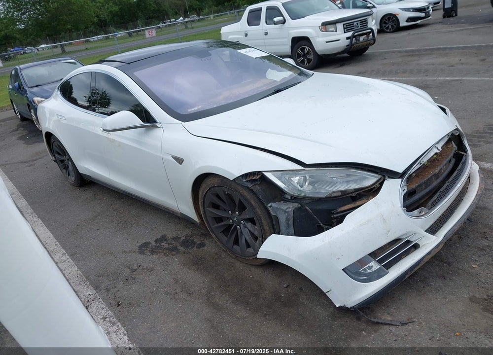 2013 TESLA MODEL S PERFORMANCE VIN: 5YJSA1DP8DFP17806