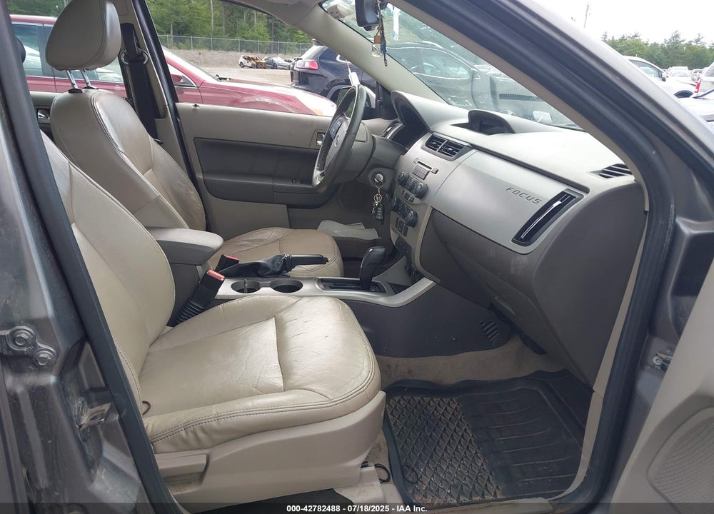 2011 FORD FOCUS VIN: 1FAHP3HN1BW172303