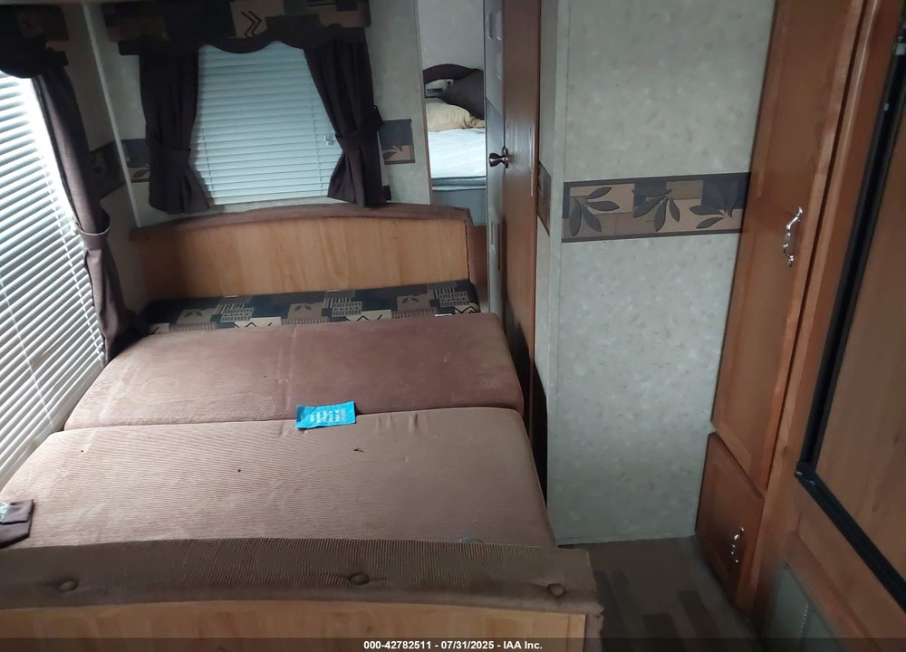 2008 PALOMINO PUMA 26RLSS TRAVEL TRAILER VIN: 4X4TPUB2X8P017903