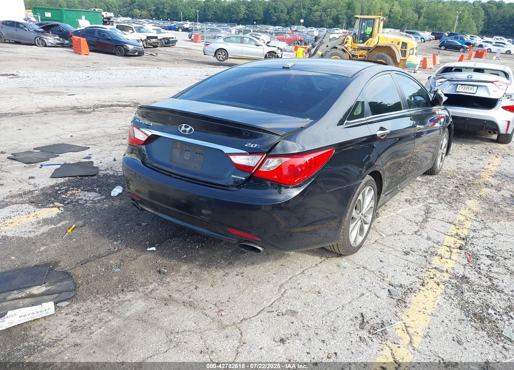 2013 HYUNDAI SONATA VIN: 5NPEC4AB5DH732587