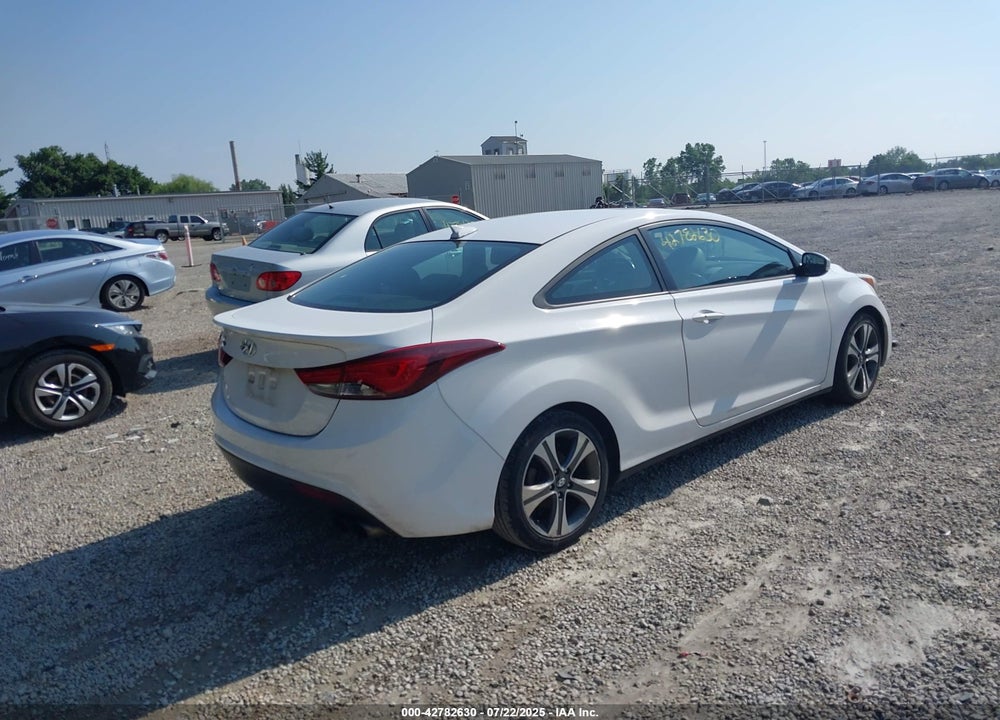 2014 HYUNDAI ELANTRA VIN: KMHDH6AHXEU027123
