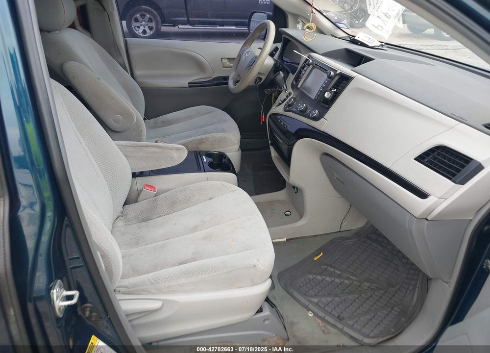 2012 TOYOTA SIENNA LE V6 8 PASSENGER VIN: 5TDKK3DC6CS217773