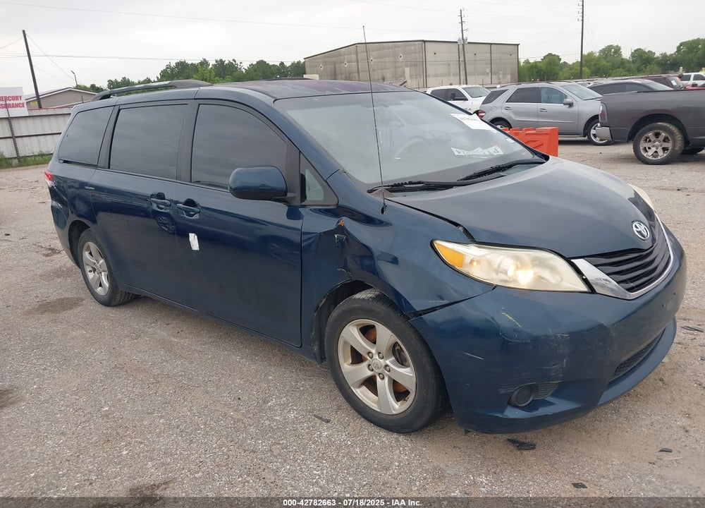 2012 TOYOTA SIENNA LE V6 8 PASSENGER VIN: 5TDKK3DC6CS217773