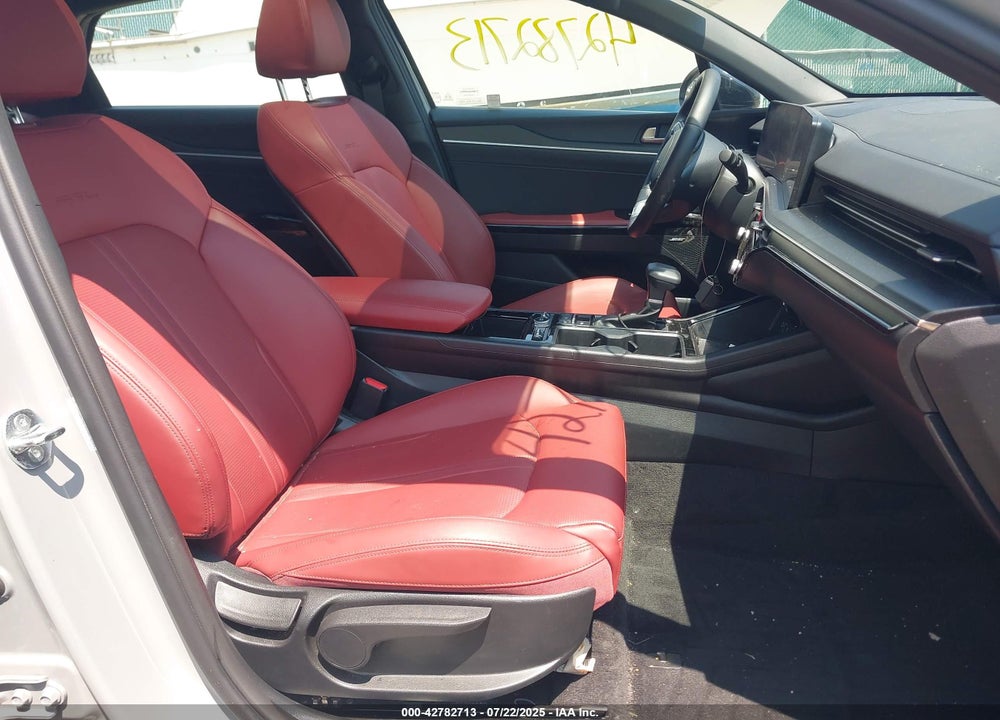 2025 KIA K5 VIN: KNAG64J78S5293083