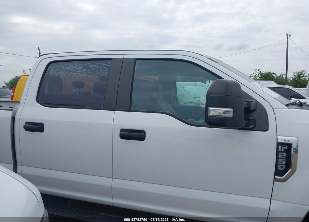 2017 FORD F250 VIN: 1FT7W2B67HEE94270