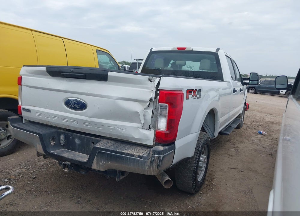 2017 FORD F250 VIN: 1FT7W2B67HEE94270