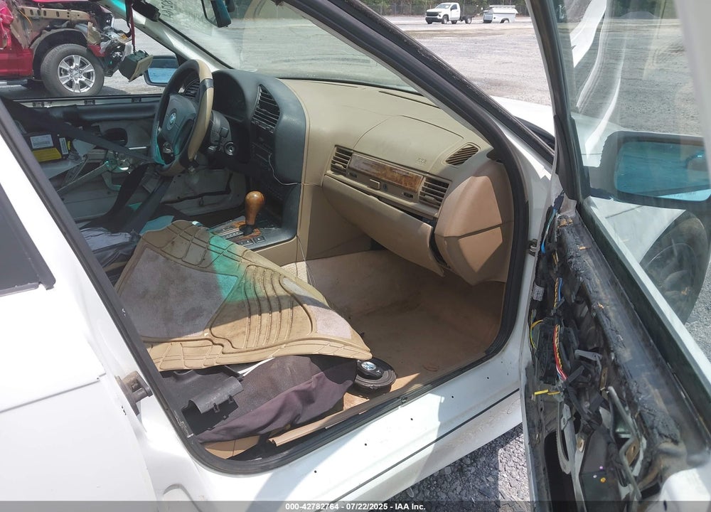 1998 BMW 328I VIN: WBACD4329WAV64672