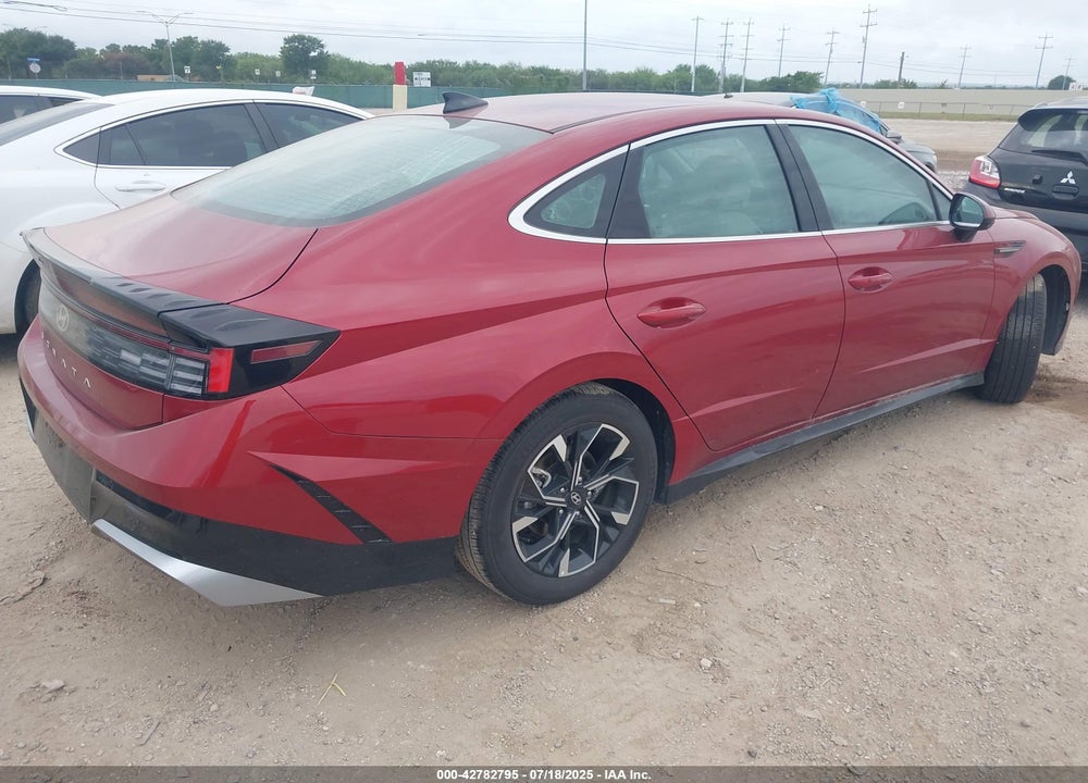 2025 HYUNDAI SONATA VIN: KMHL64JA7SA478483