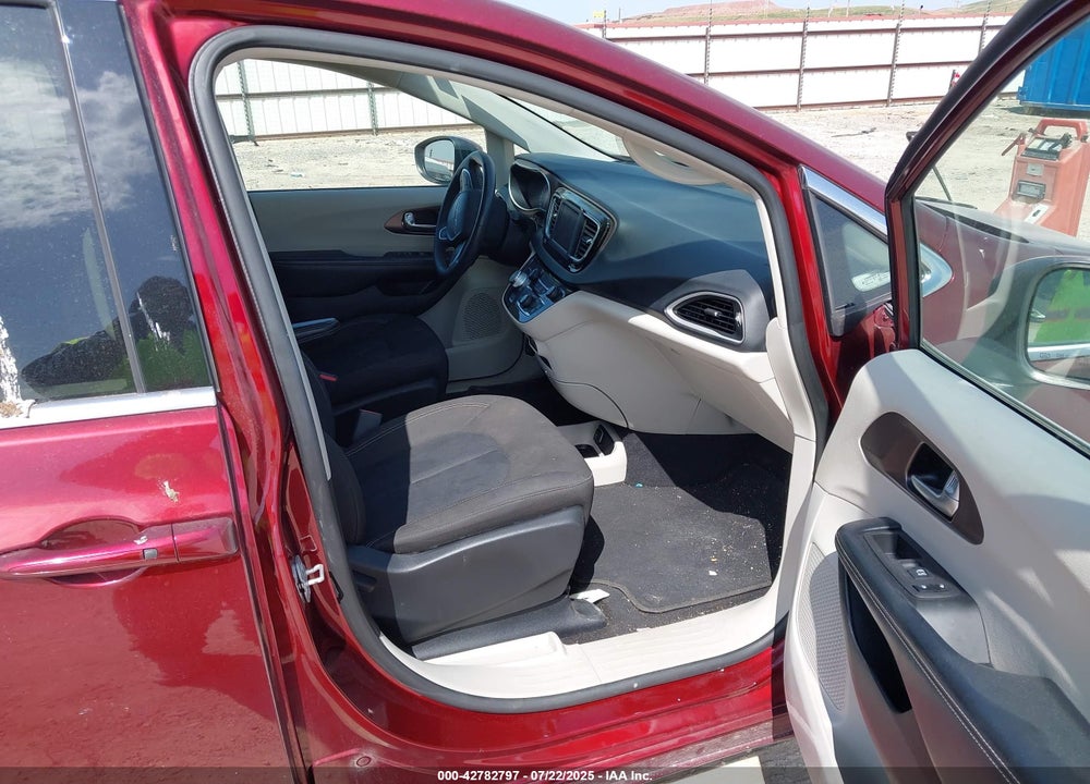 2022 CHRYSLER VOYAGER LX VIN: 2C4RC1CG6NR226067