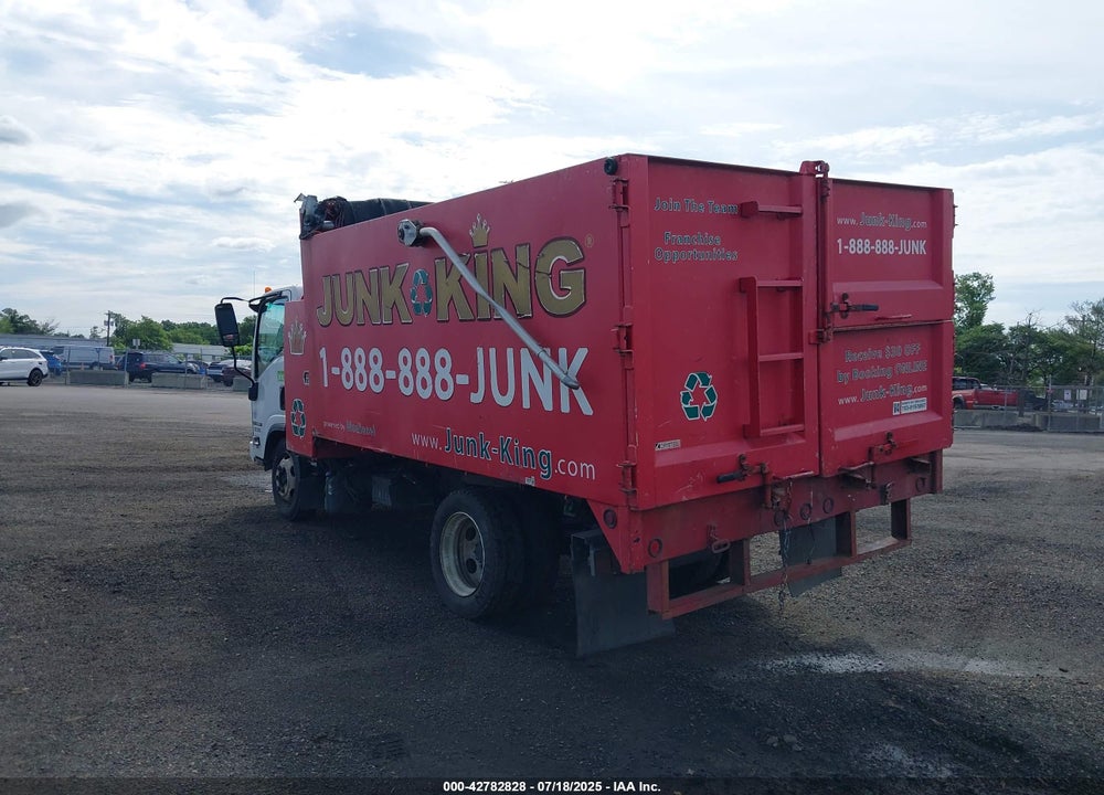 2017 ISUZU NRR DSL REG AT VIN: JALE5W163H7302719