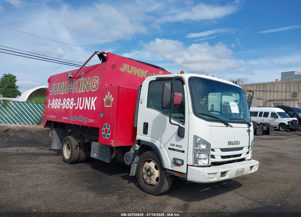 2017 ISUZU NRR DSL REG AT VIN: JALE5W163H7302719