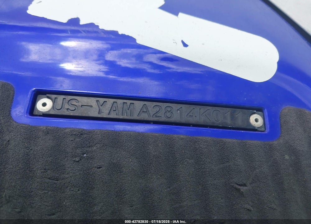2011 YAMAHA WAVERUNNER VIN: YAMA2814K011