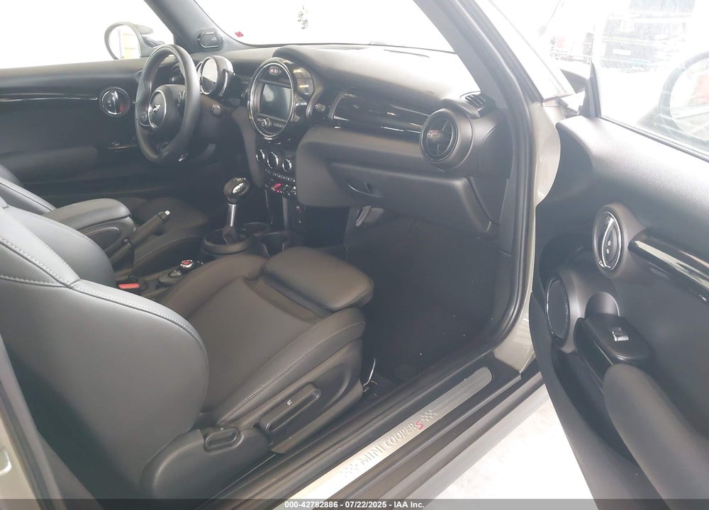 2019 MINI HARDTOP VIN: WMWXP7C51K2L05893