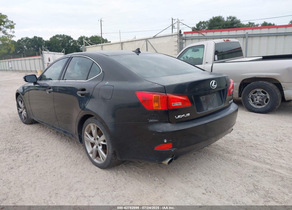 2009 LEXUS IS350 VIN: JTHBE262X92016415