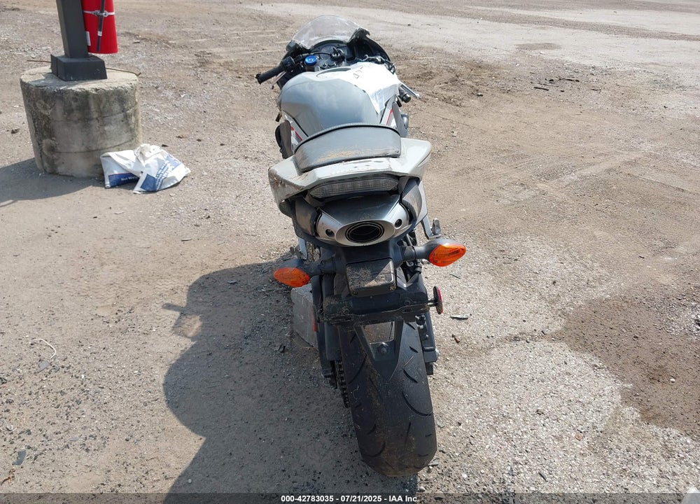 2025 HONDA CBR600 VIN: JH2PC40H1SK200175