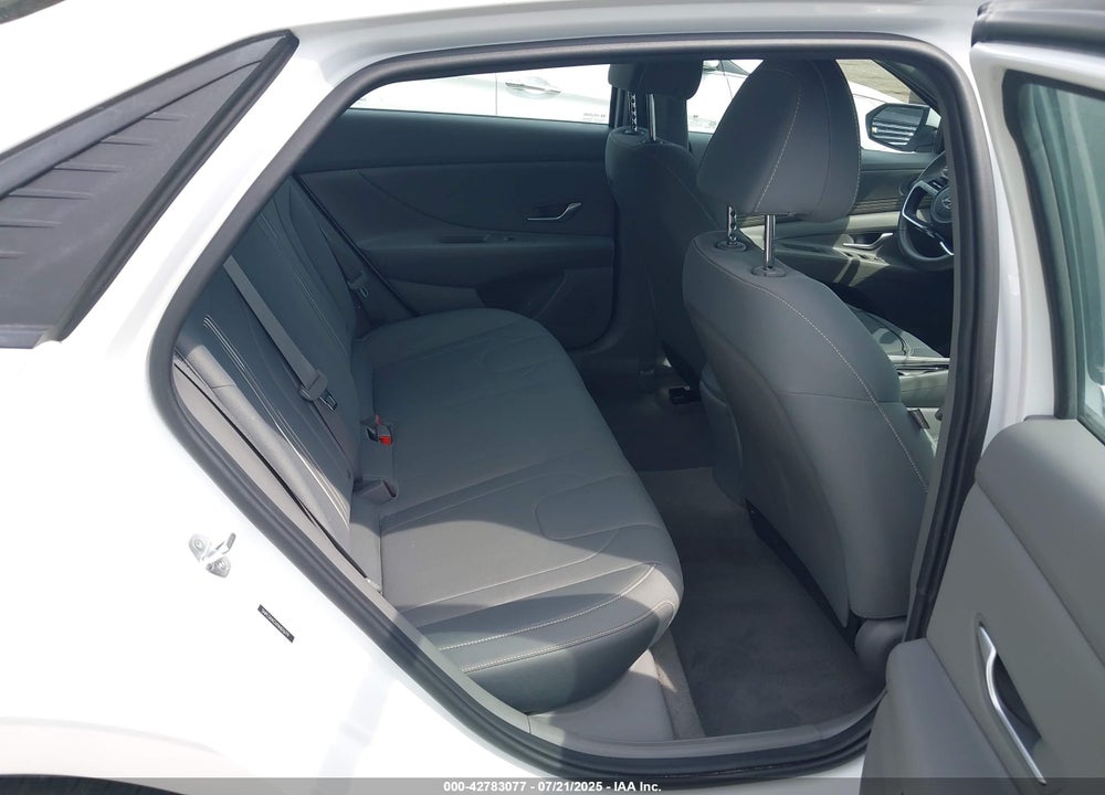 2022 HYUNDAI ELANTRA VIN: 5NPLS4AGXNH076779