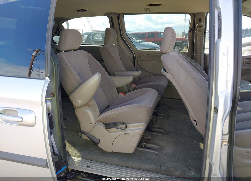 2002 DODGE GRAND CARAVAN SPORT VIN: 1B4GP44R92B611255
