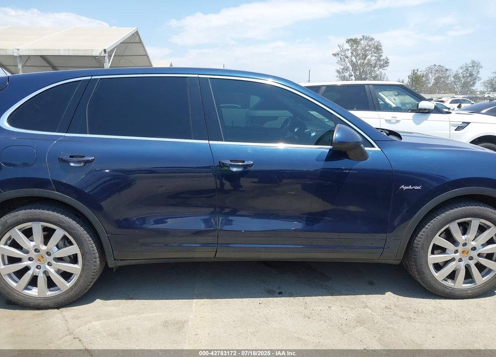 2012 PORSCHE CAYENNE VIN: WP1AE2A20CLA91421