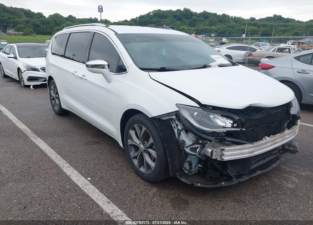 2018 CHRYSLER PACIFICA LIMITED VIN: 2C4RC1GG2JR245803